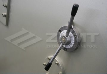 刀片間隙調(diào)整.jpg 刀片間隙調(diào)整.jpg